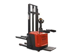 倉(cāng)儲(chǔ)叉車(chē)全電動(dòng)托盤(pán)堆垛車(chē)(豪華型) 蘇州洗地機(jī)